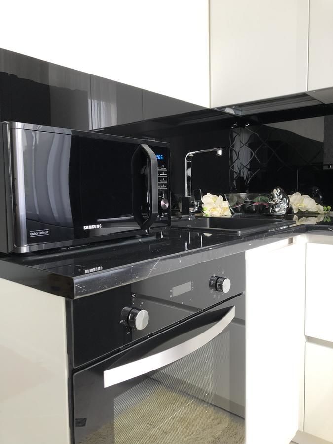 Апартаменты LUX APARTMENT ON BIRUZOVA Минск-21