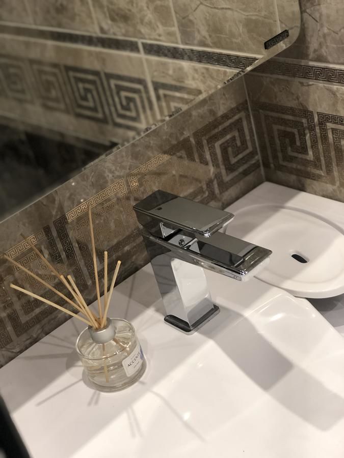 Апартаменты LUX APARTMENT ON BIRUZOVA Минск-29