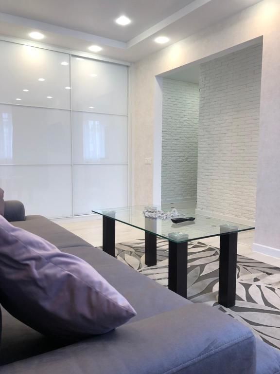Апартаменты LUX APARTMENT ON BIRUZOVA Минск-49
