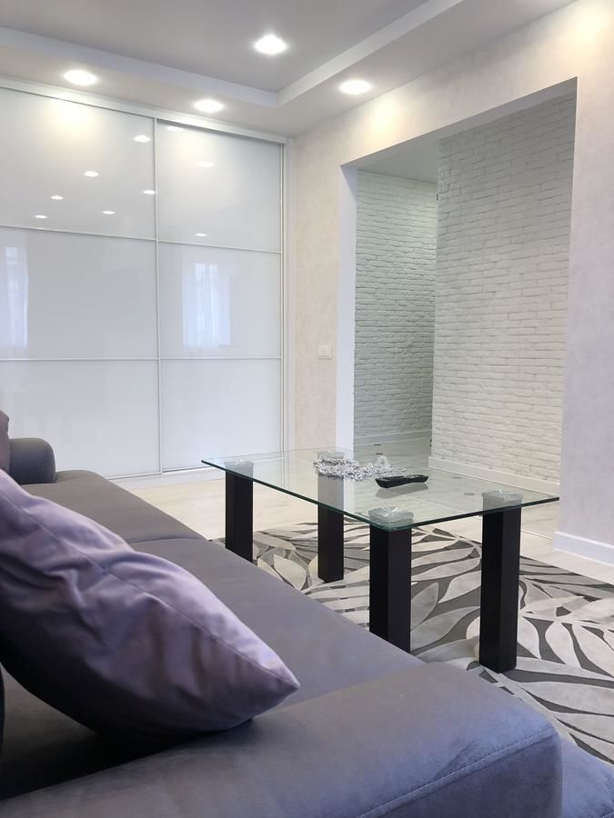 Апартаменты LUX APARTMENT ON BIRUZOVA Минск-10