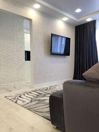 Апартаменты LUX APARTMENT ON BIRUZOVA Минск Улучшенные апартаменты-4