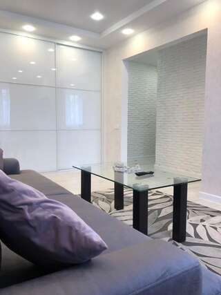 Апартаменты LUX APARTMENT ON BIRUZOVA Минск Улучшенные апартаменты-46