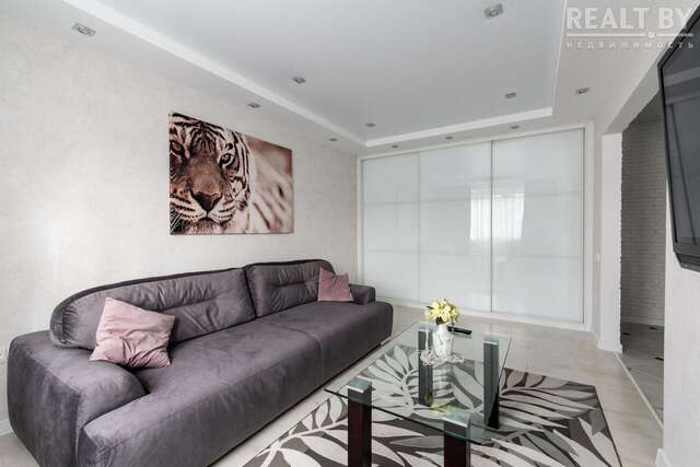 Апартаменты LUX APARTMENT ON BIRUZOVA Минск-13