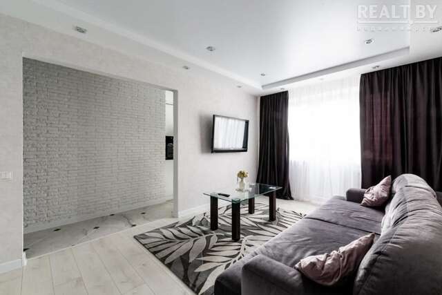 Апартаменты LUX APARTMENT ON BIRUZOVA Минск-59