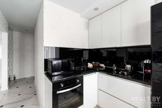 Апартаменты LUX APARTMENT ON BIRUZOVA Минск-62